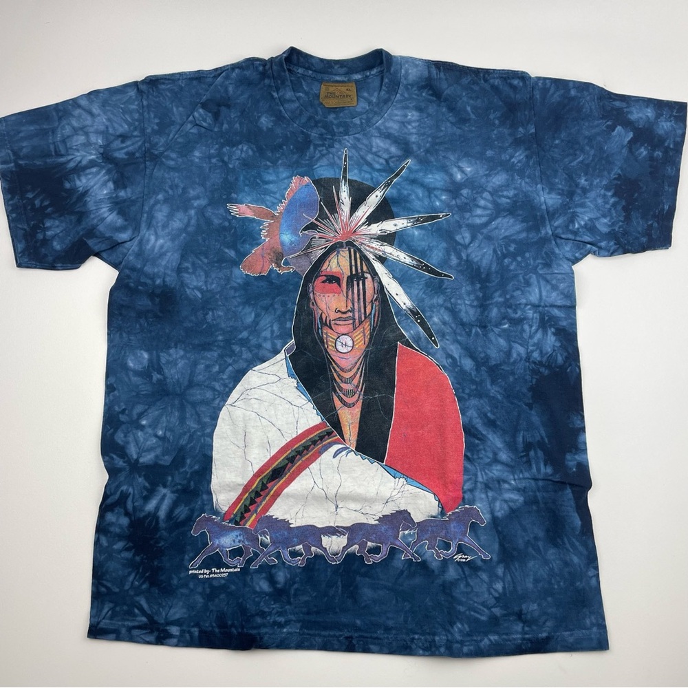 VTG The Mountain Native American Wolf Mens T Shirt SZ XL Blue Short Sleeve